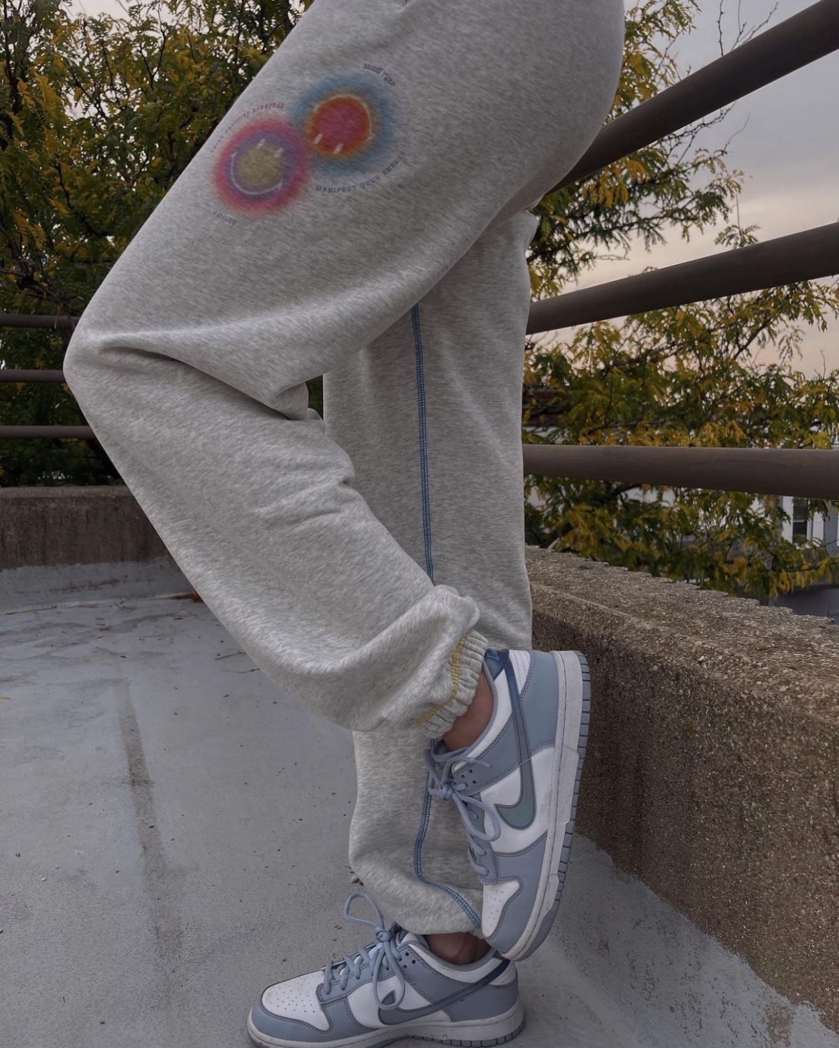 Pantaloni della tuta Smiley® Arcobaleno