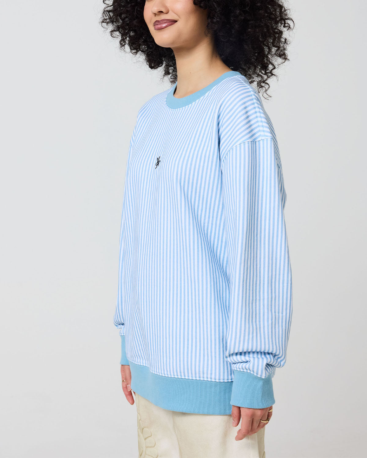 Sesame Street The Happy Club Crewneck, Blue