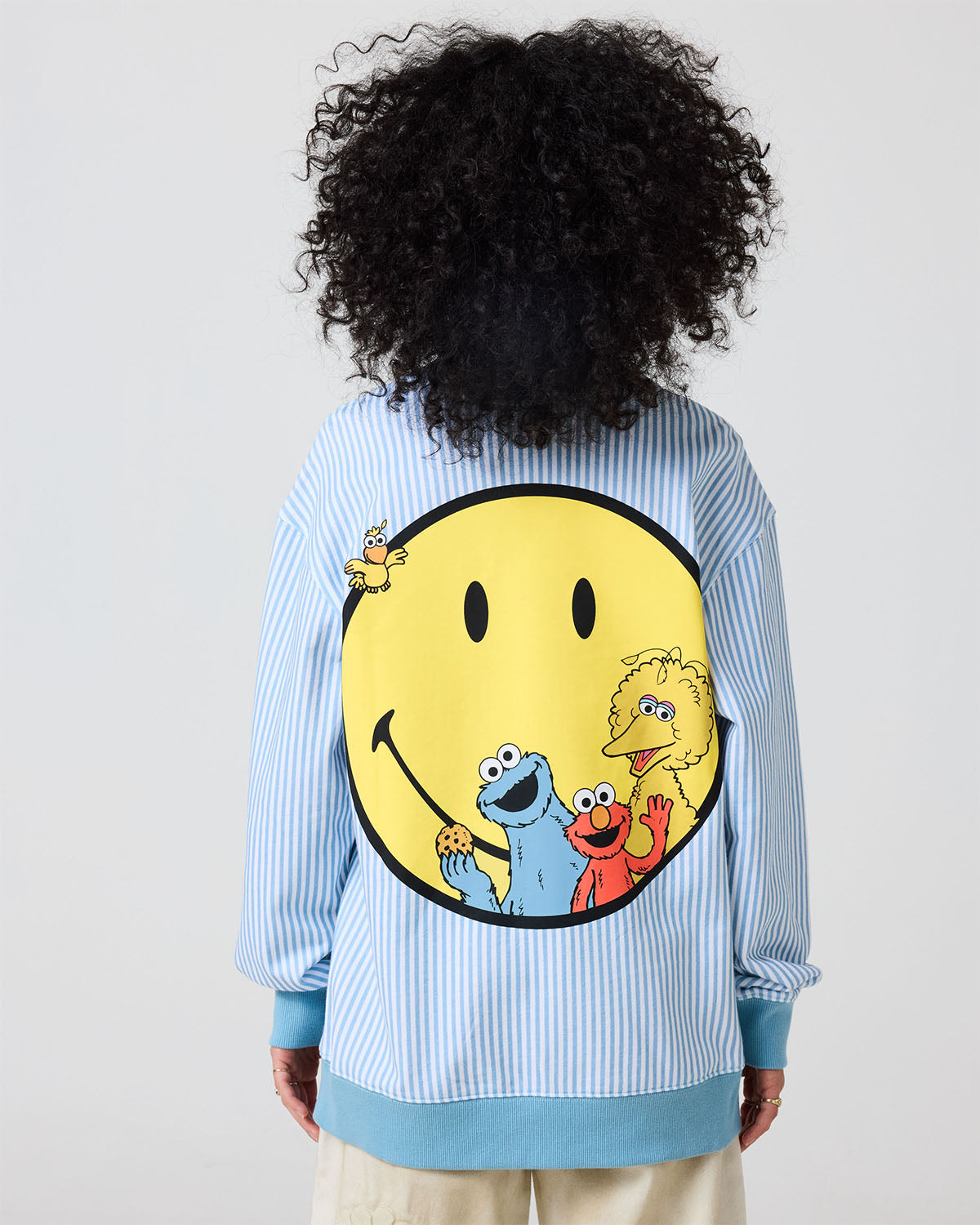 Sesame Street The Happy Club Crewneck, Blue