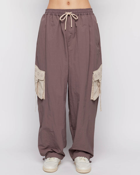 Way Out Parachute Pants – Samii Ryan