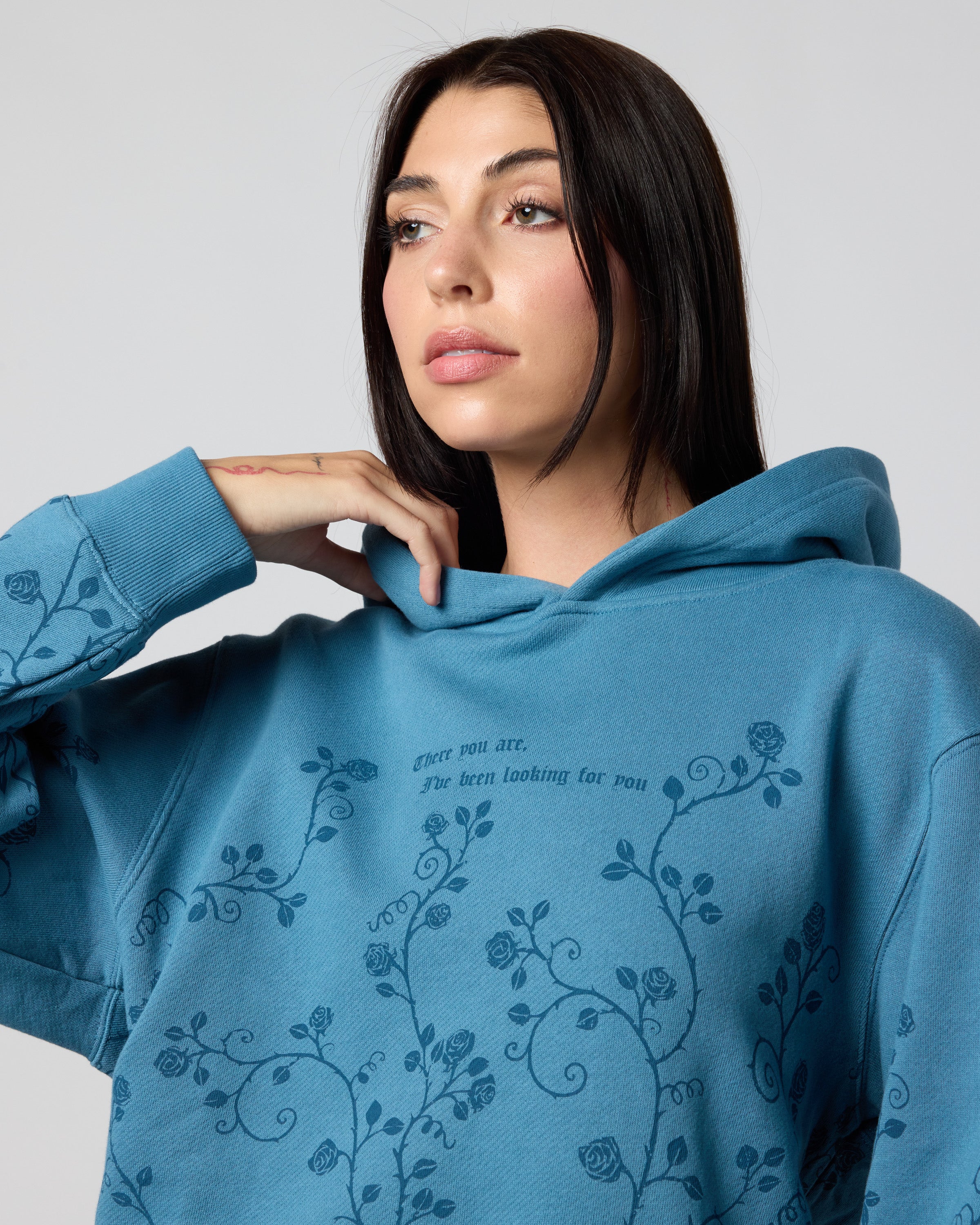 ACOTAR Thorns and Roses Hoodie, Blue