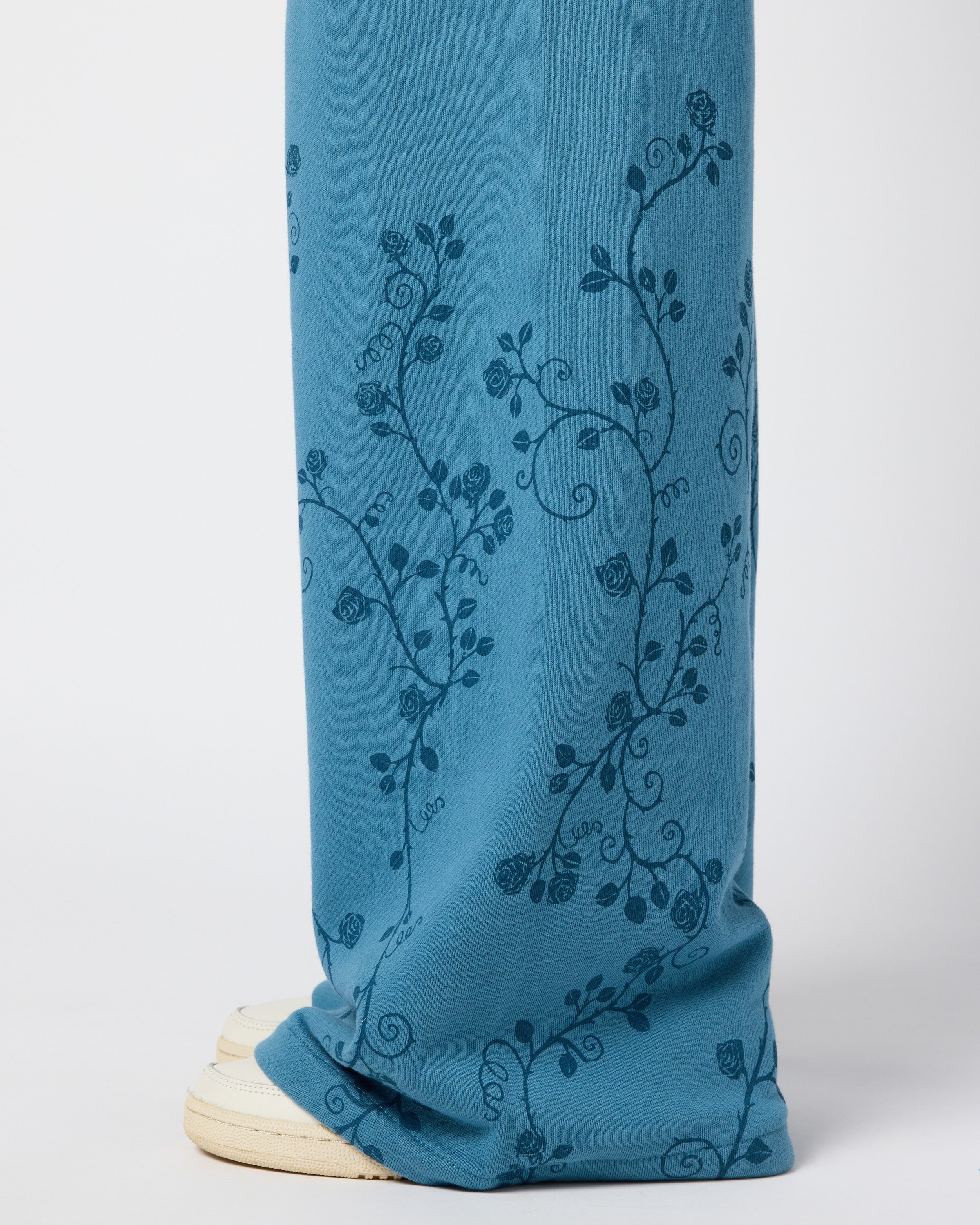 ACOTAR Thorns and Roses Open Leg Sweatpants, Blue