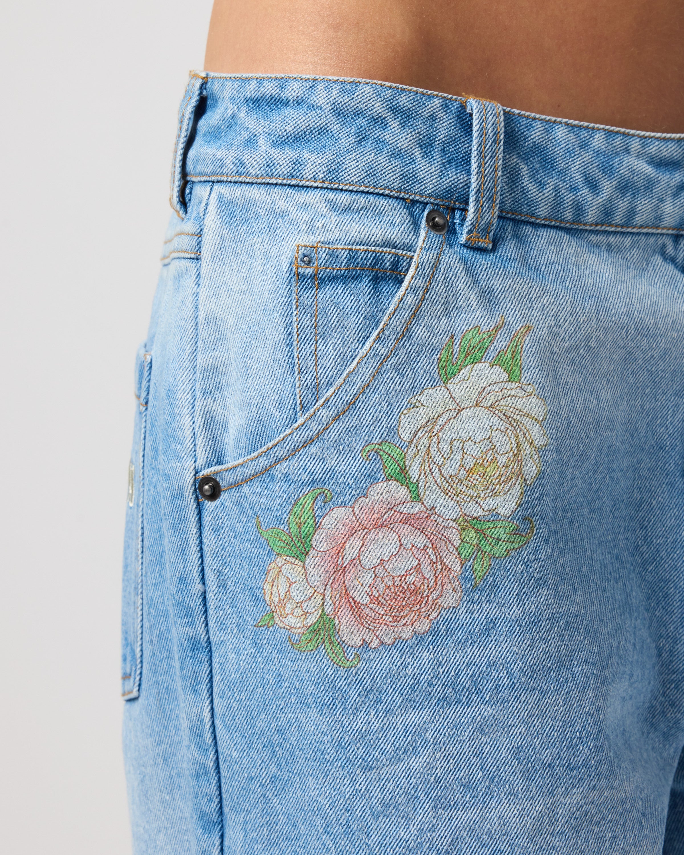 ACOTAR Roses Jeans