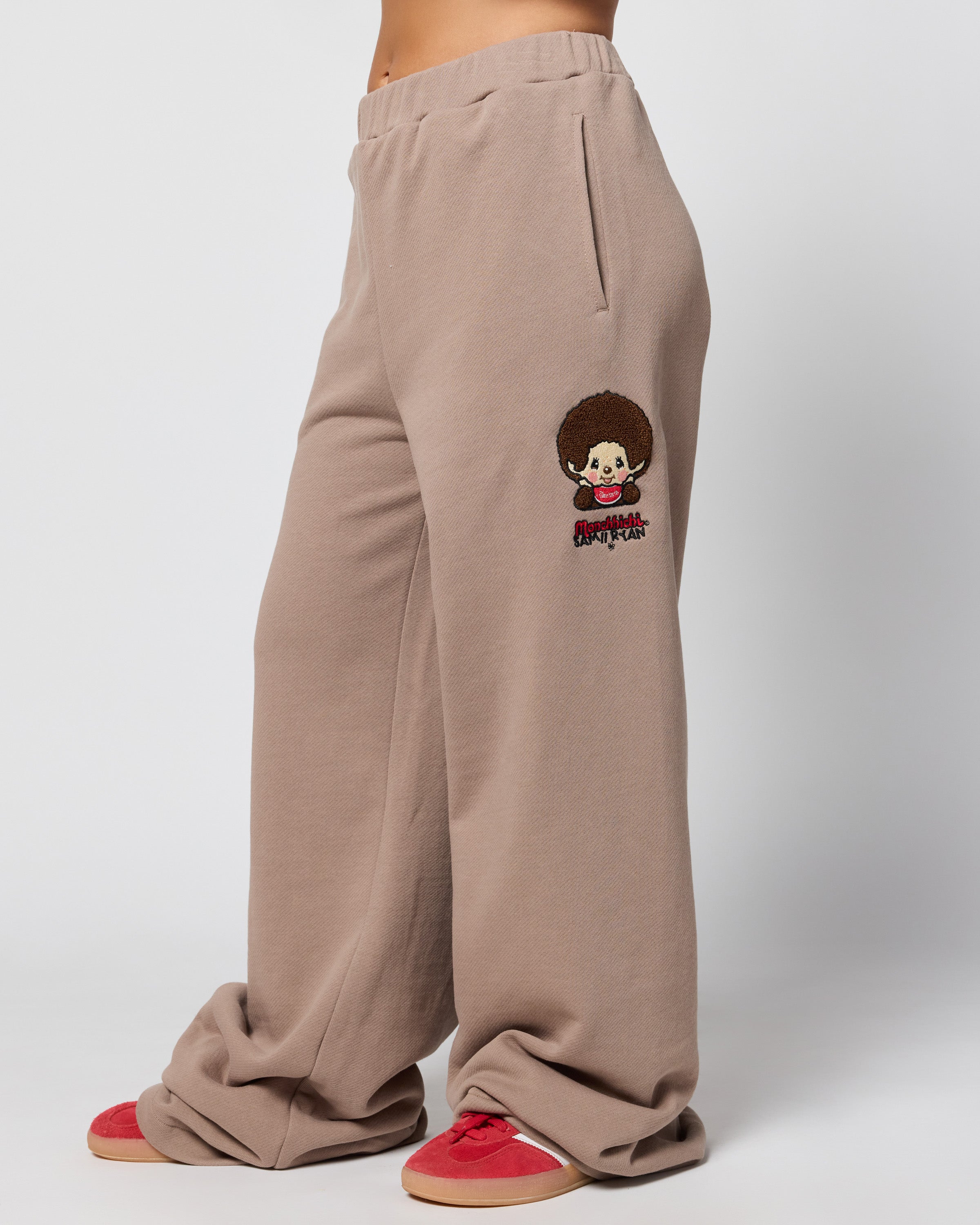 Monchhichi™ Vintage Wash Sweatpants, Brown