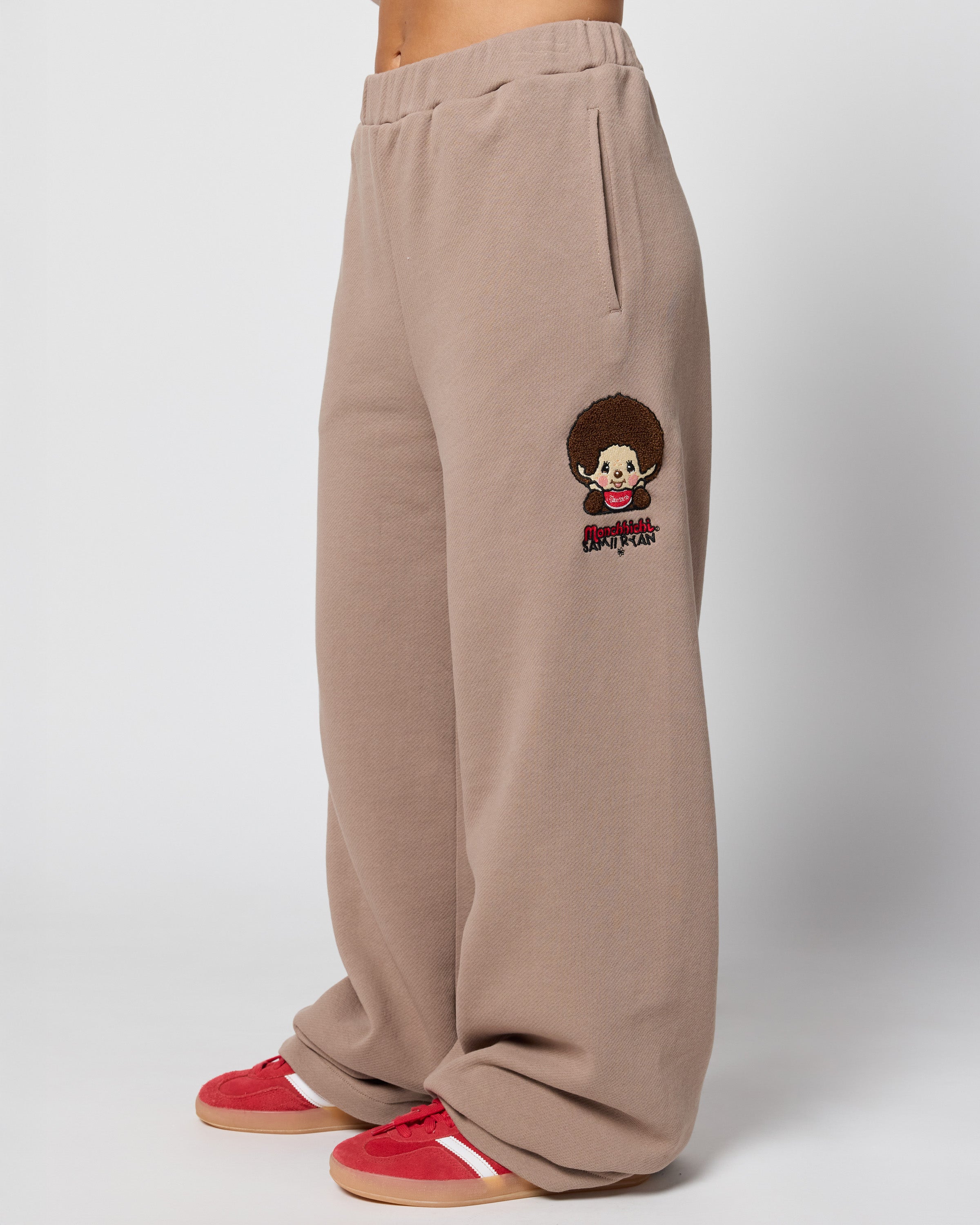 Monchhichi™ Vintage Wash Sweatpants, Brown