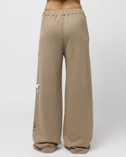 Peanuts The Whole Crew Sweatpants