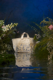 A Court Of Thorns and Roses Book Tote