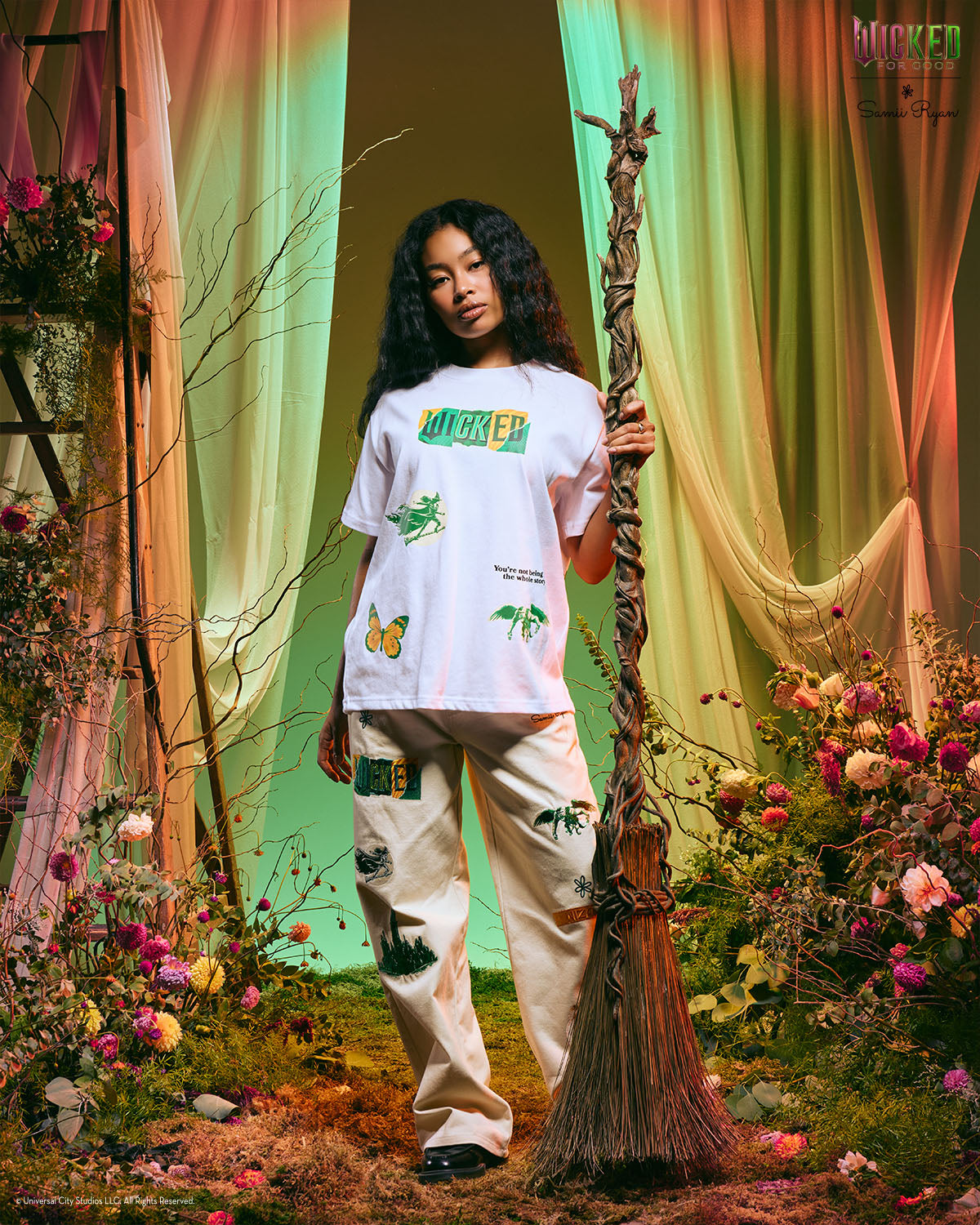 Wicked: For Good, Collage Oversized T-Shirt
